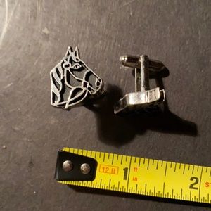 Horse cuff links